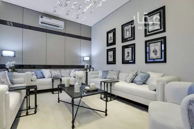 5 bedroom villa in Okaz 32