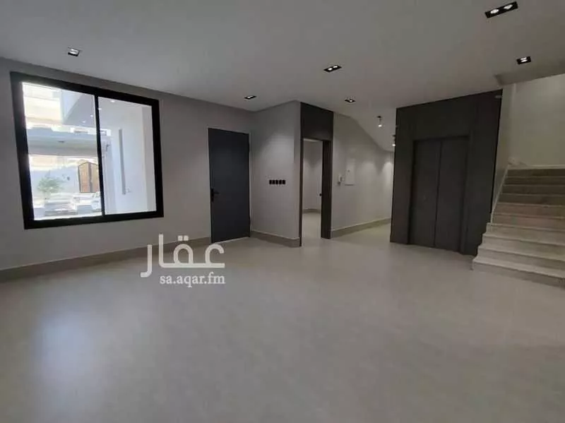 6 bedroom villa in Al Uraija Al Gharbiyah 14