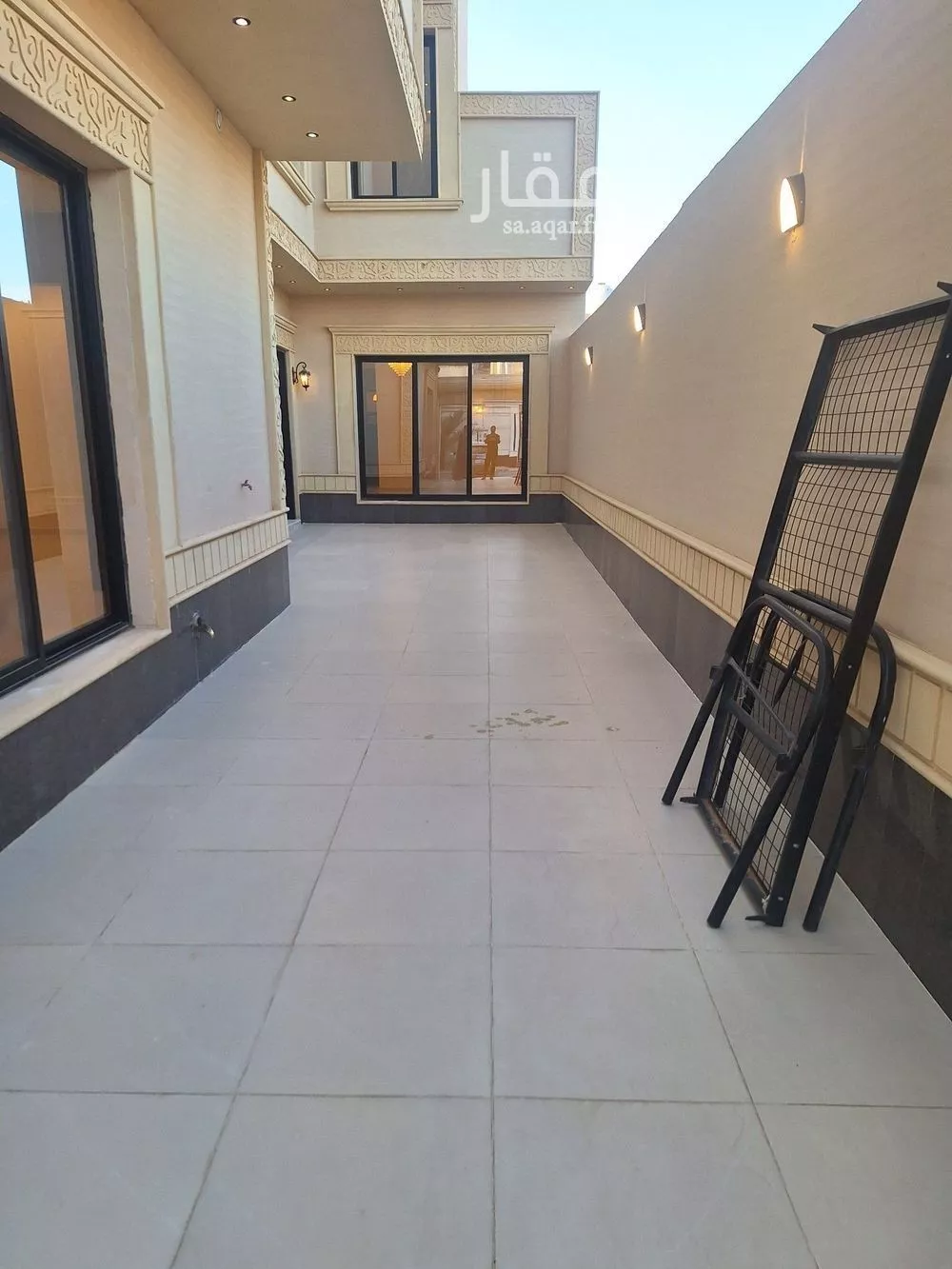 5 bedroom villa in Dhahrat Laban 11