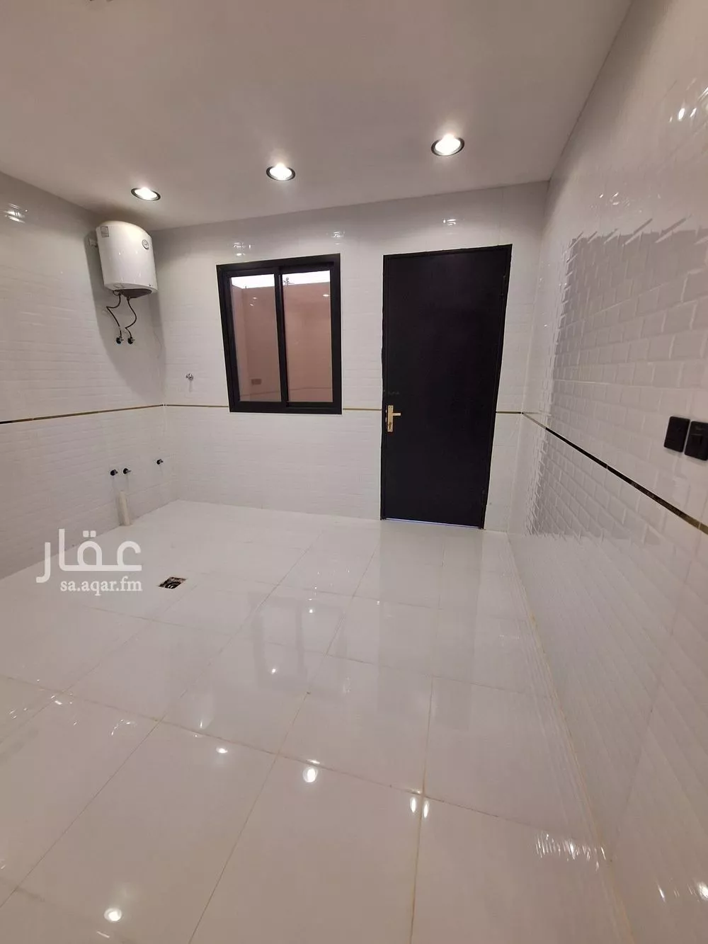 5 bedroom villa in Dhahrat Laban 6