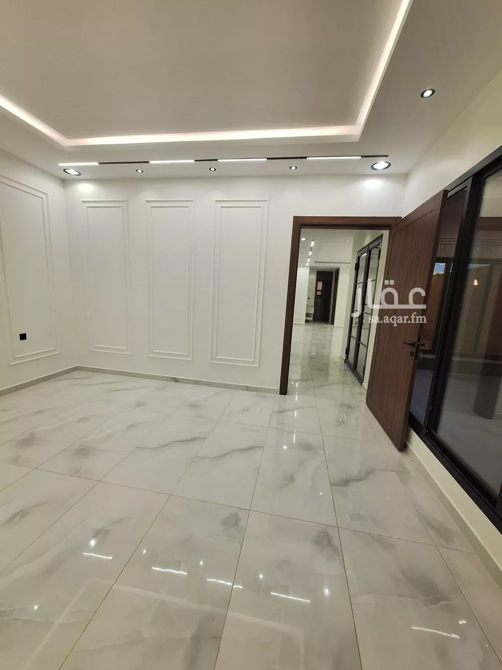 5 bedroom villa in Dhahrat Laban 9