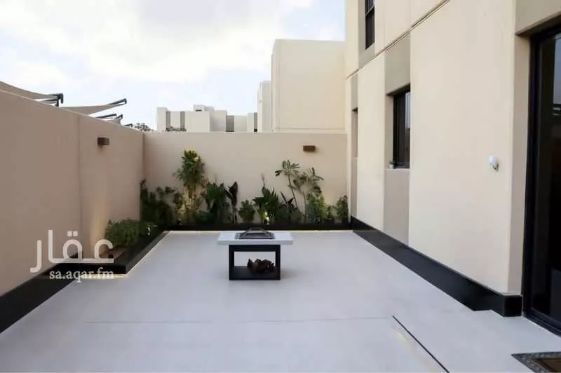 فيلا 7 غرف في سدرة 10
