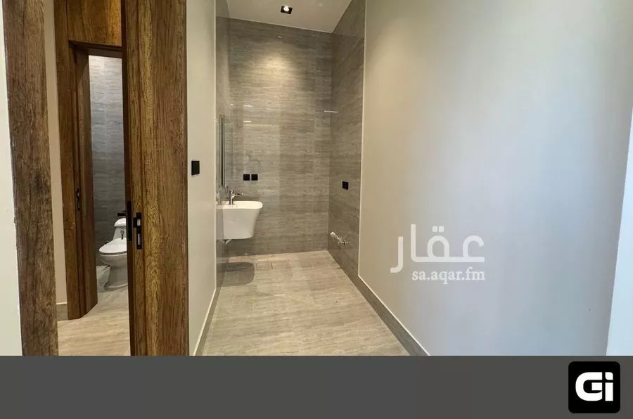 فيلا 6 غرف في العارض 19