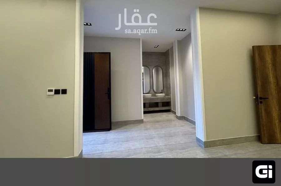 فيلا 6 غرف في العارض 3