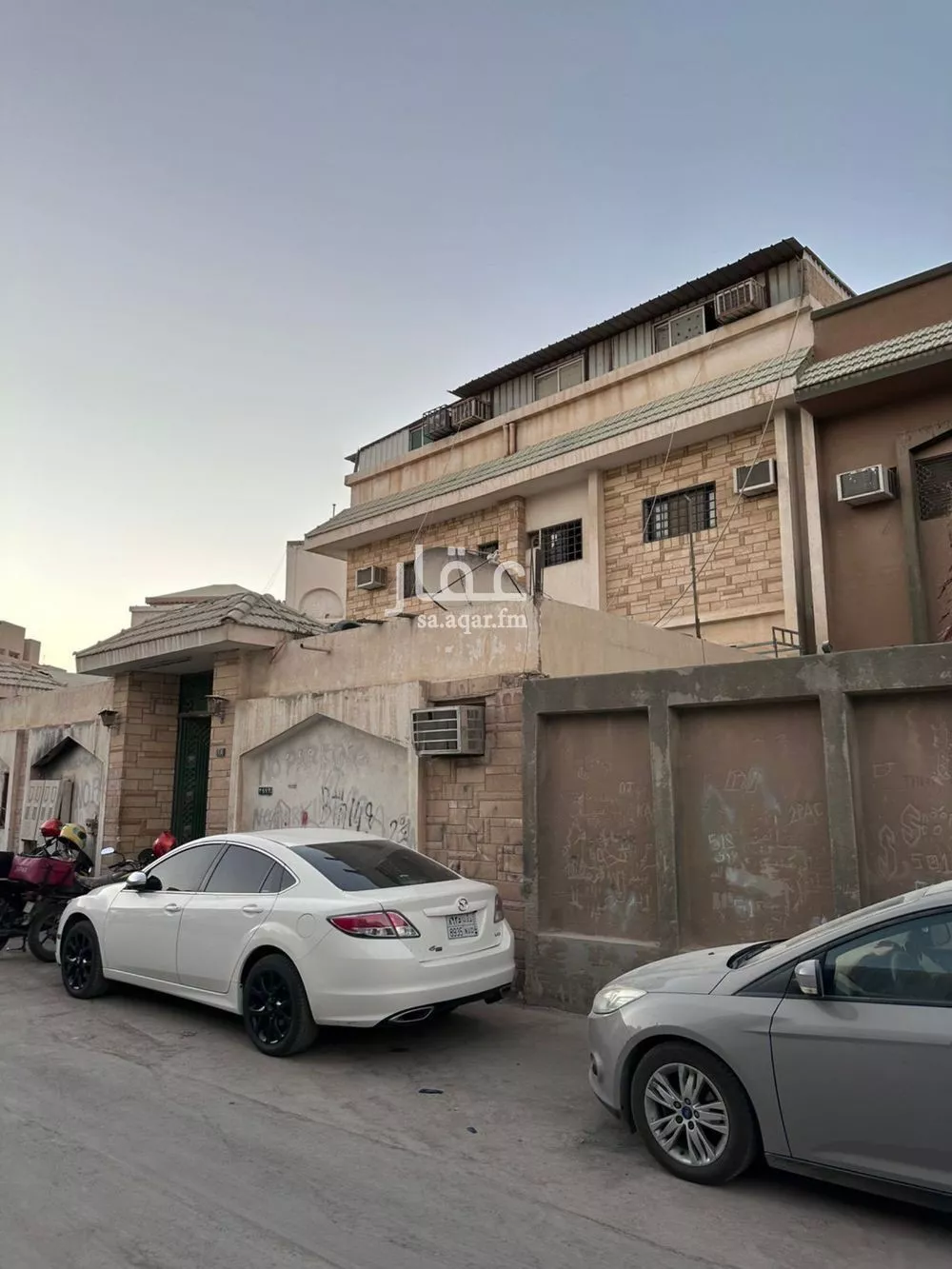 8 bedroom villa in Umm Al Hamam Al Gharbi, Riyadh 10