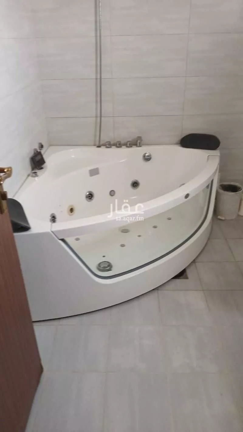 فيلا 4 غرف في الملك عبدالعزيز، الرياض 5