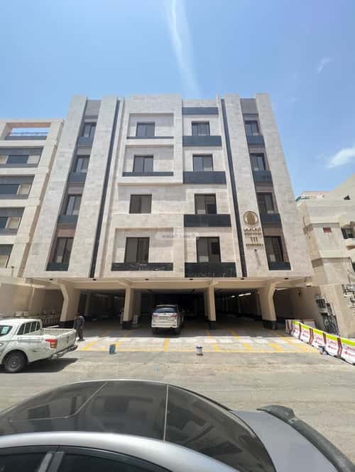4 bedroom apartment in Al Salamah 9