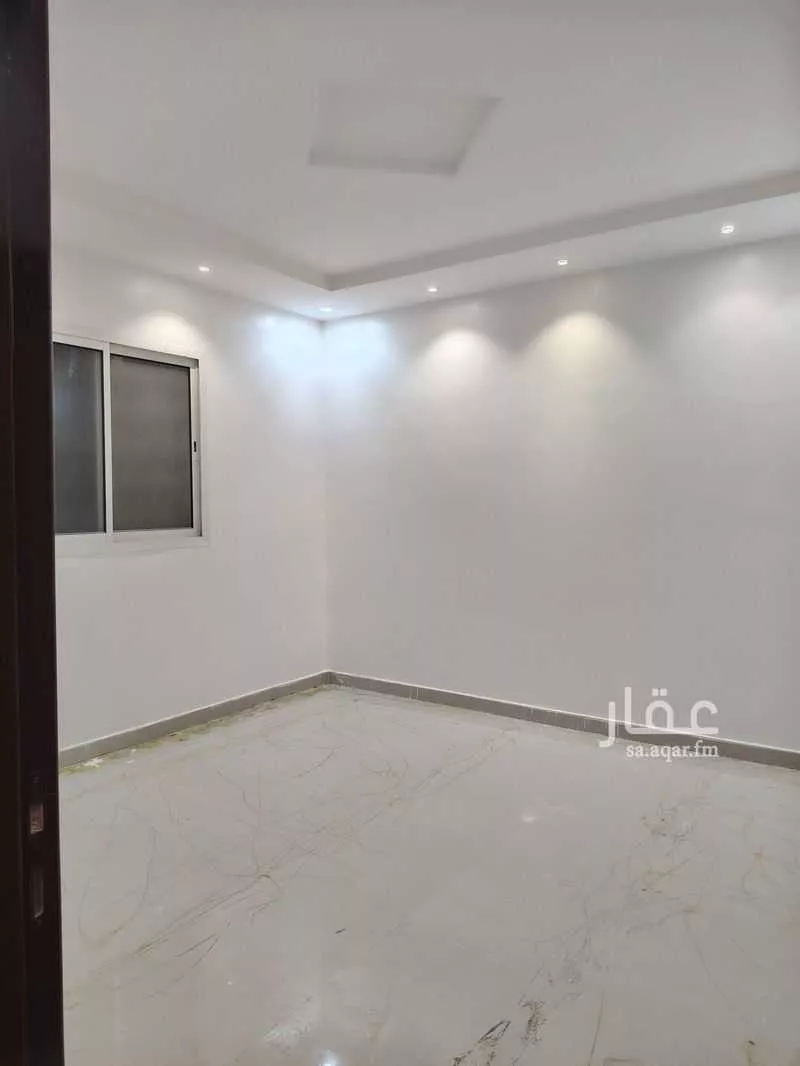 عمارة 780 م² في النهضة 8