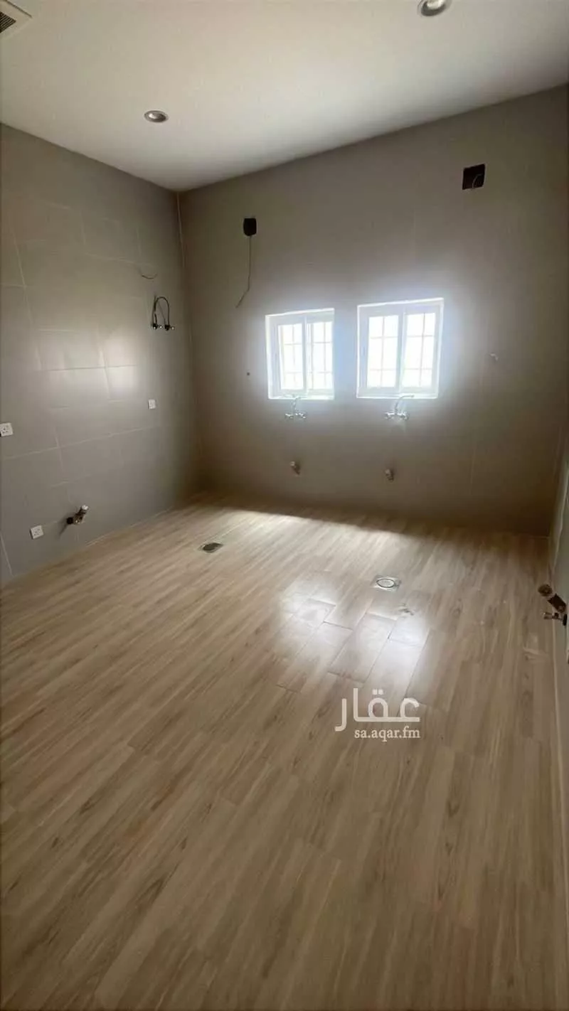 عمارة 400 م² في طويق 5
