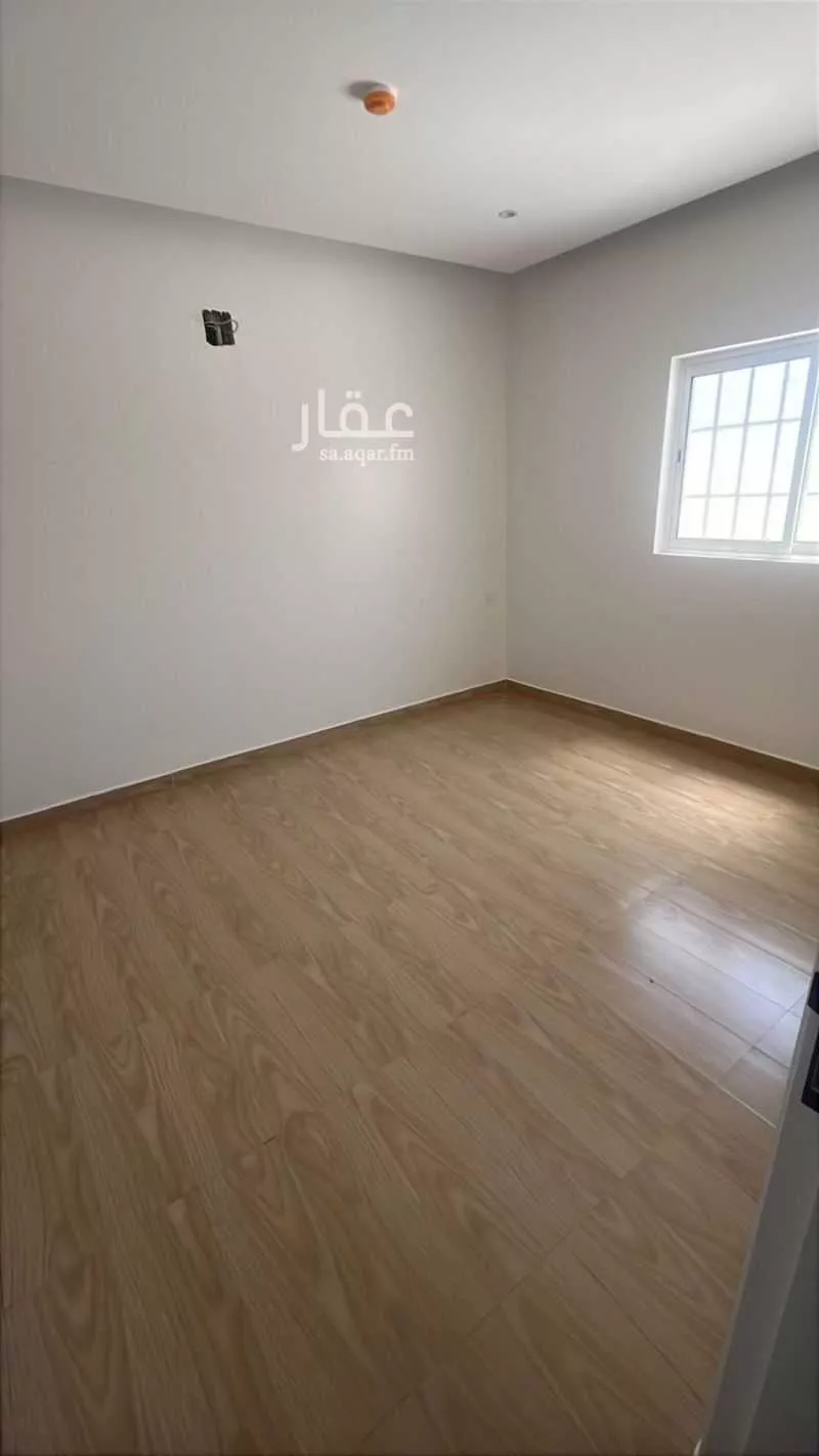 عمارة 400 م² في طويق 7