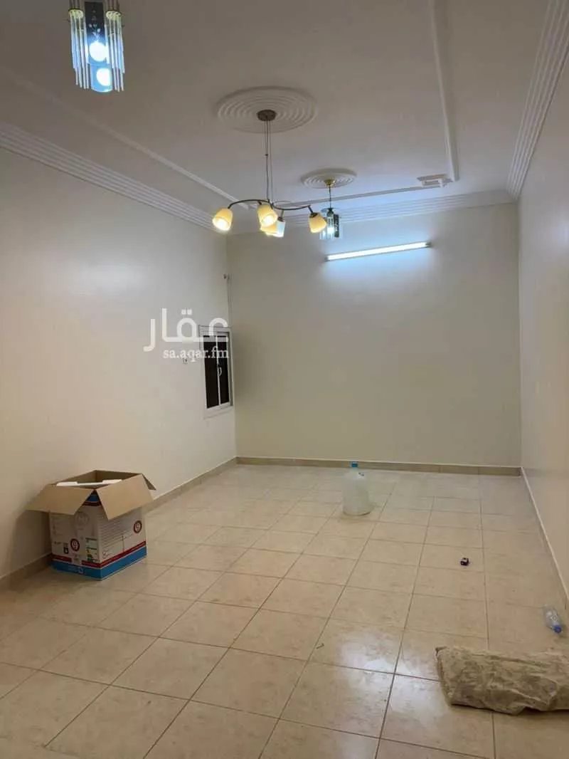3 bedroom apartment in Al Khaleej 8