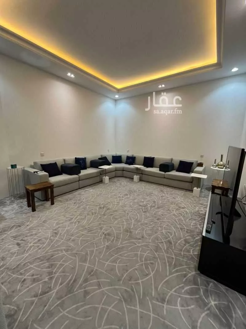 6 bedroom villa in Al Mahdiyyah 14