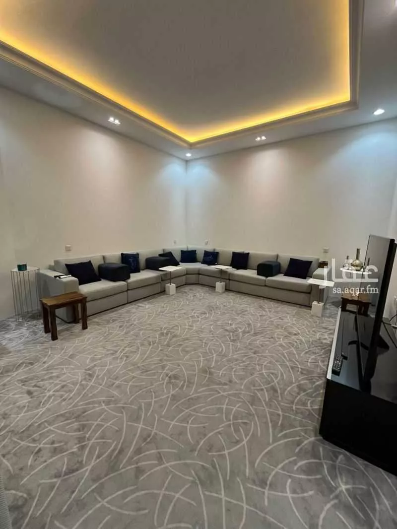6 bedroom villa in Al Mahdiyyah 7