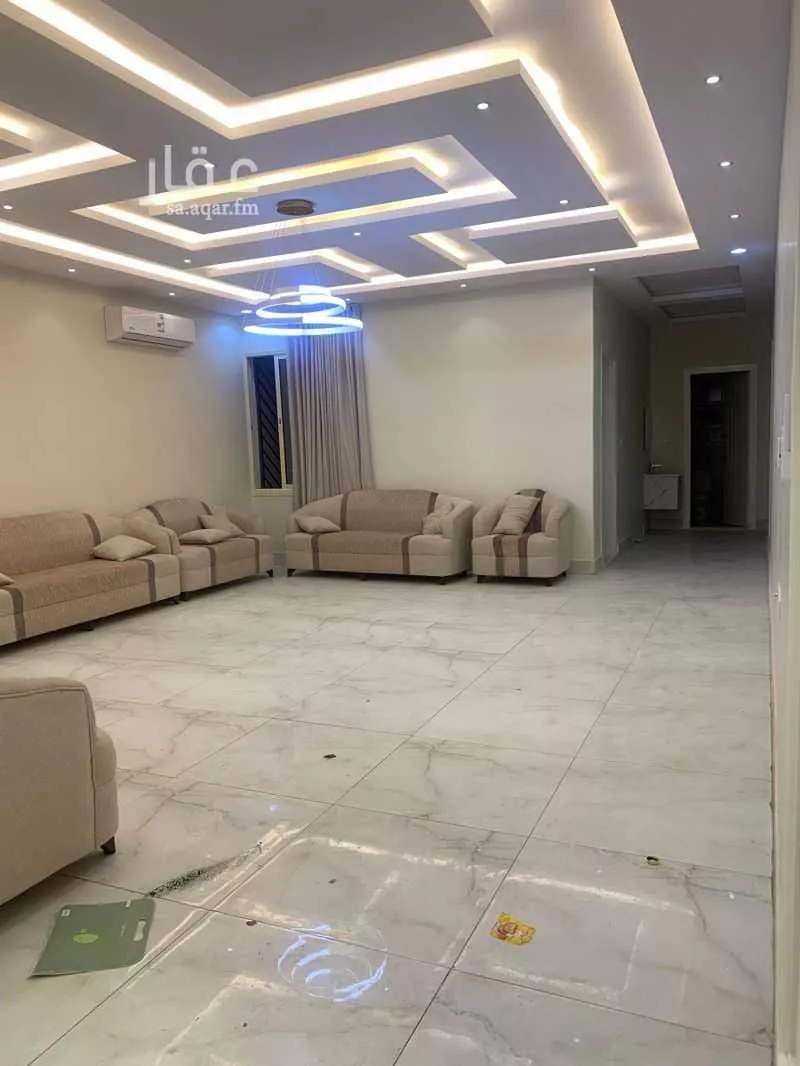 فيلا 12 غرف في الخليج 4