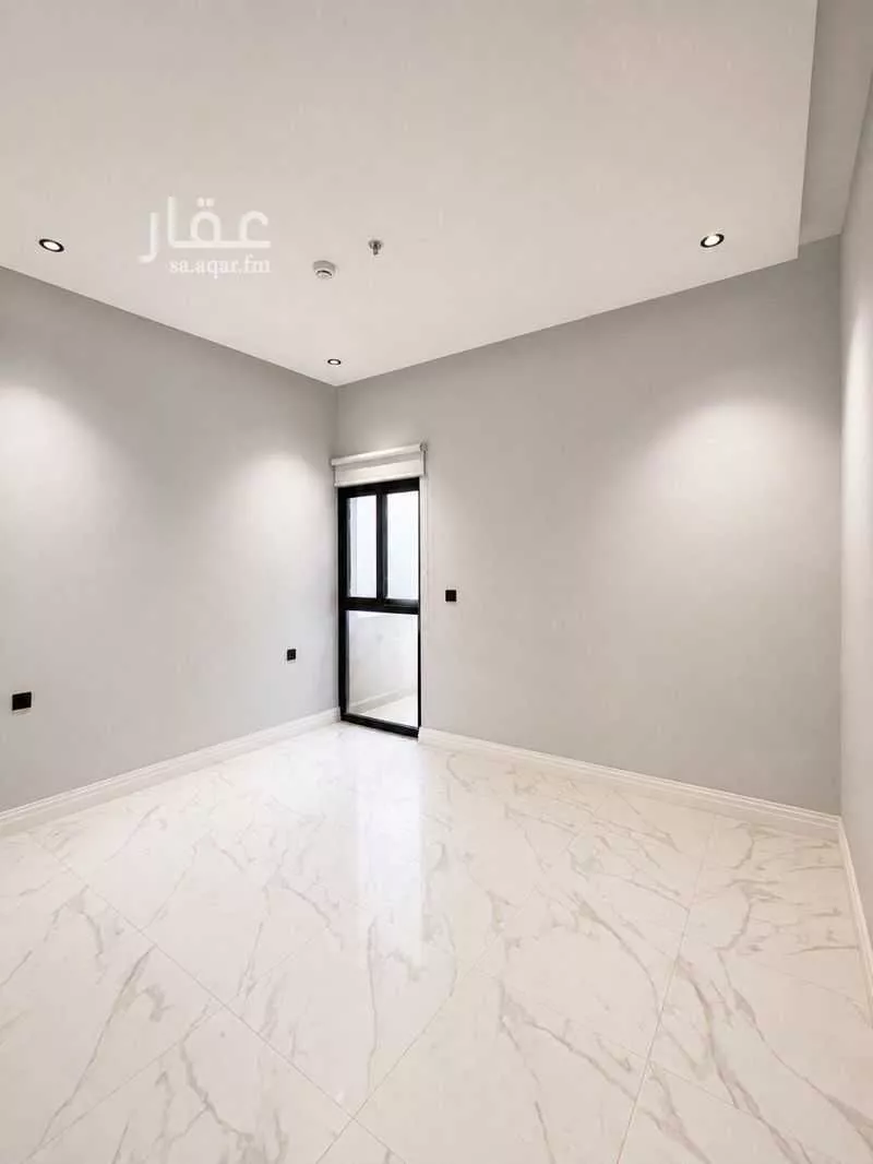 شقة 3 غرف في الملقا 8