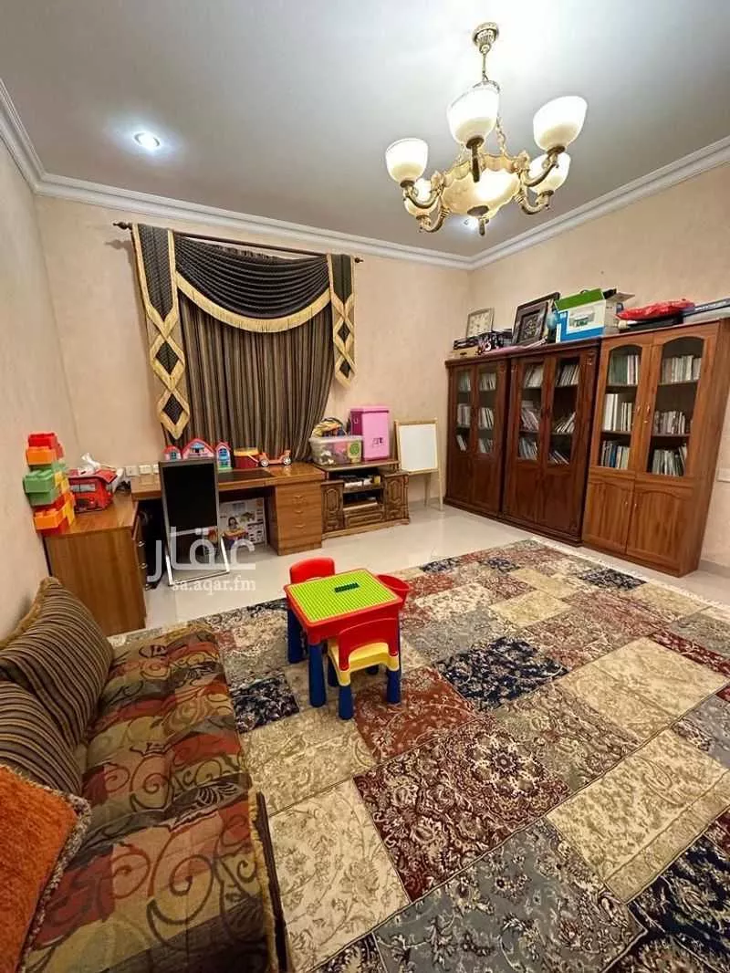 13 bedroom villa in Ishbiliyah 24