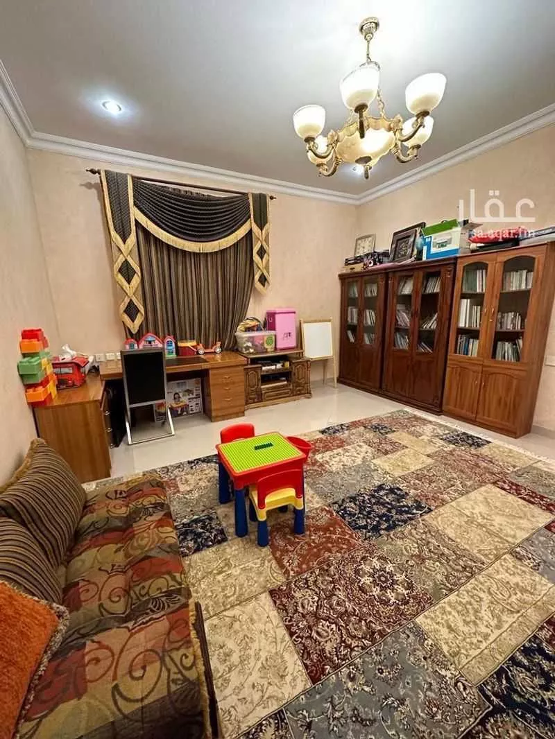 13 bedroom villa in Ishbiliyah 5