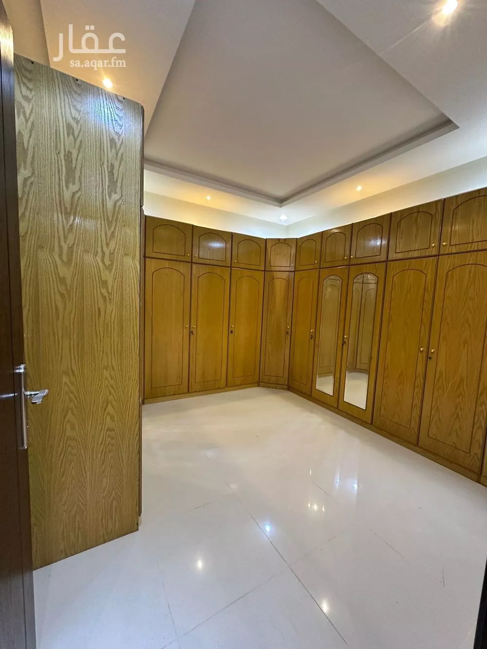 5 bedroom villa in Al Narjis 17