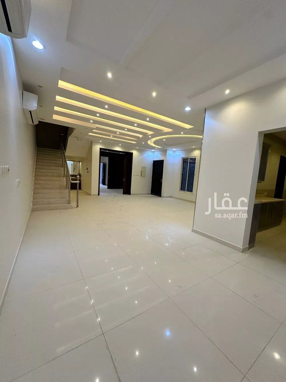 5 bedroom villa in Al Narjis 18