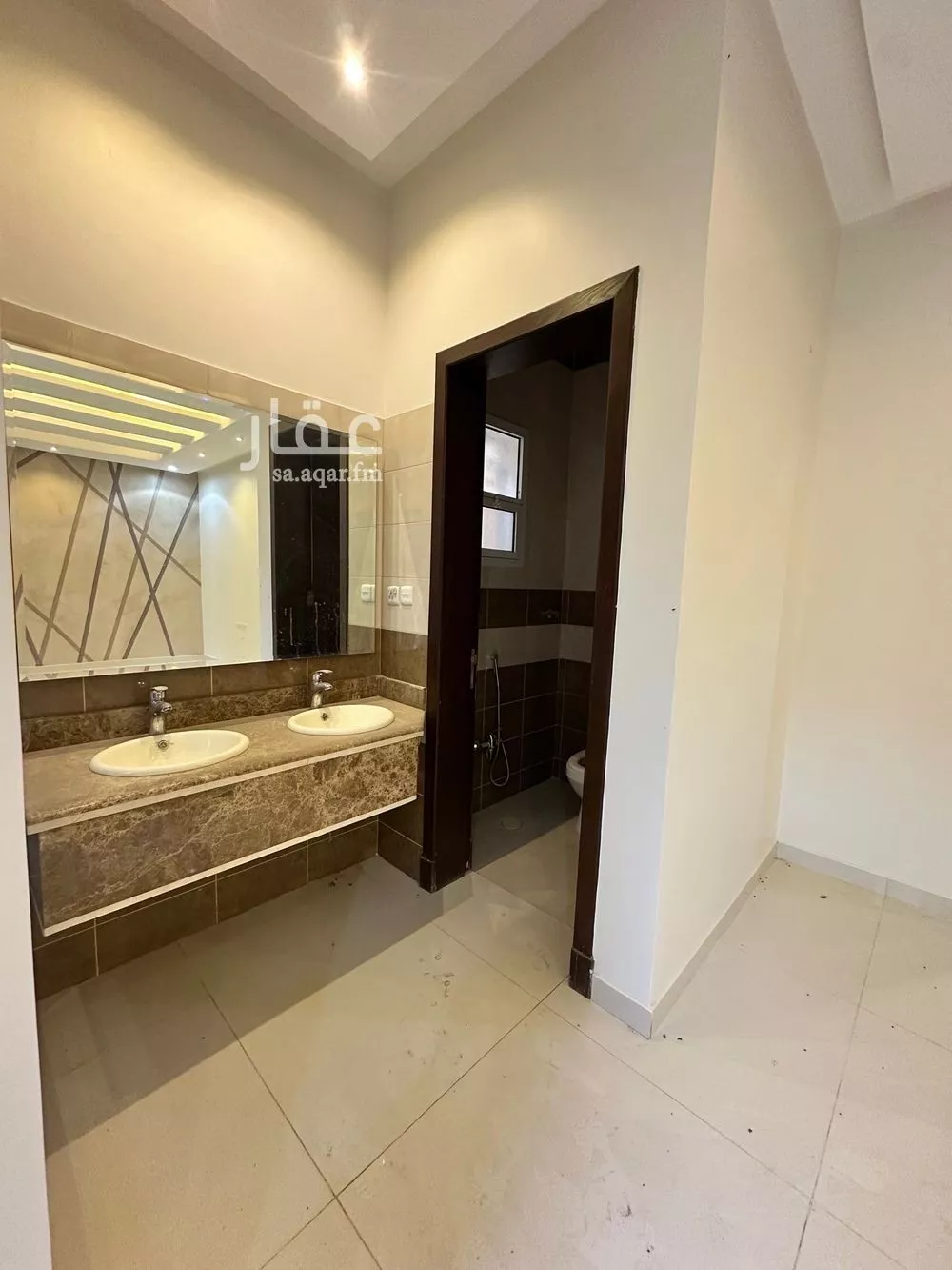5 bedroom villa in Al Narjis 4