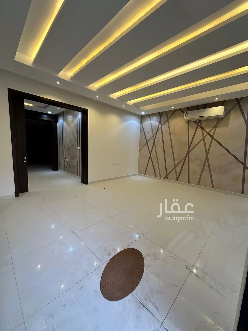 5 bedroom villa in Al Narjis 9