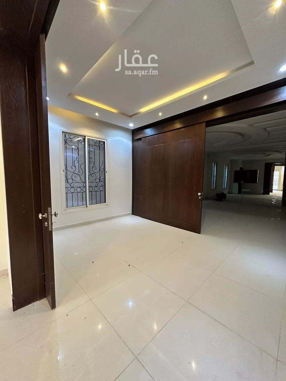5 bedroom villa in Al Narjis 10