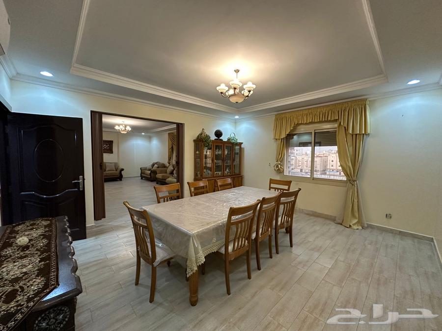 شقة 6 غرف في الإسكان 4