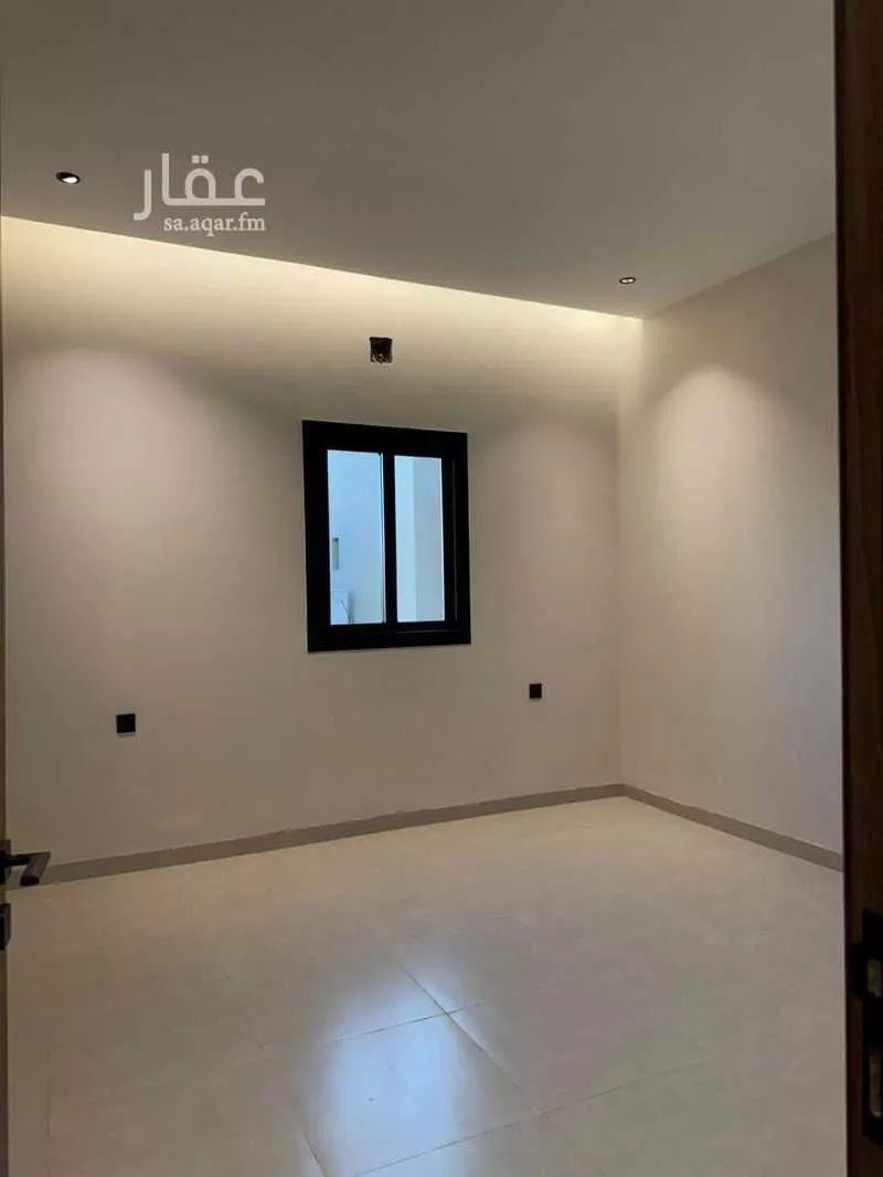فيلا 5 غرف في العارض 11