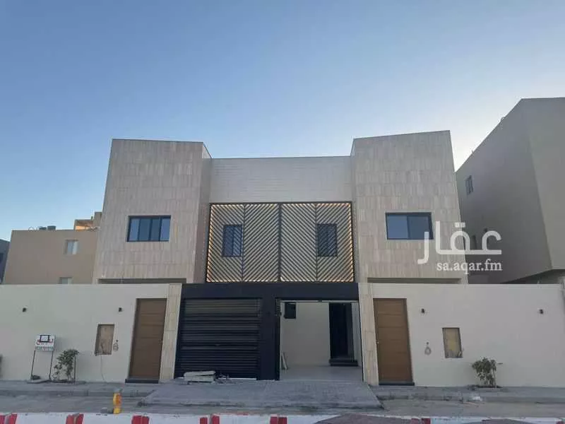 فيلا 5 غرف في العارض 12