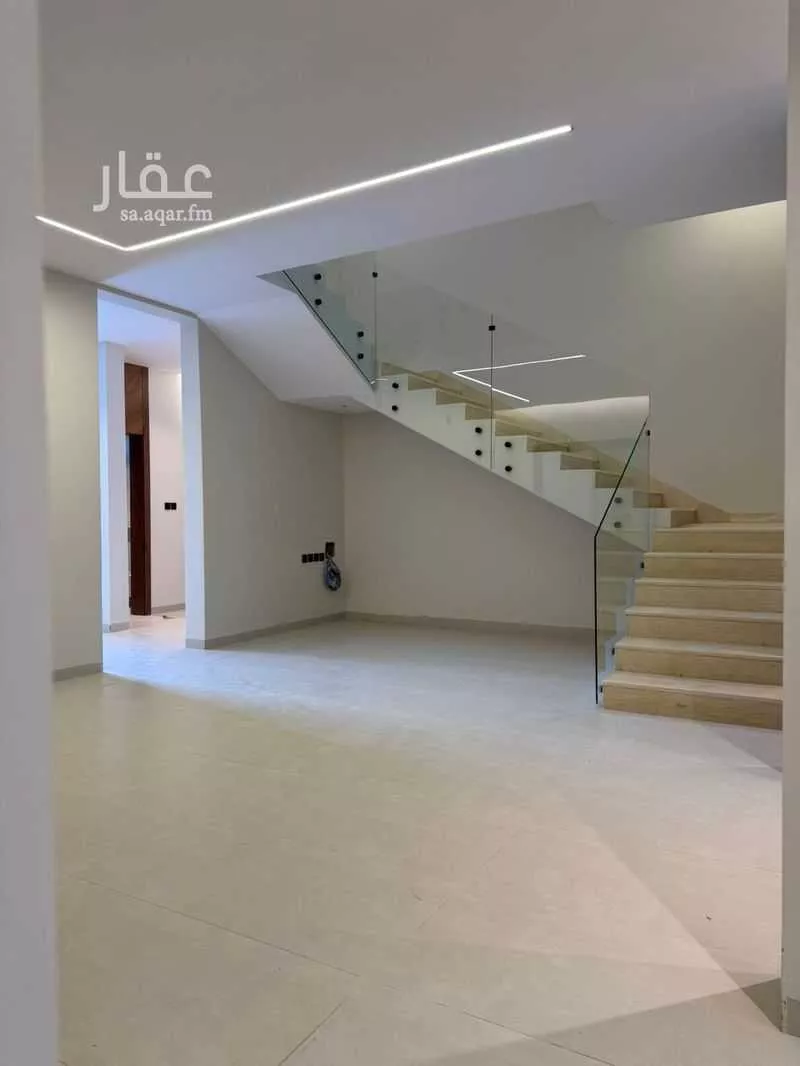 فيلا 5 غرف في العارض 6