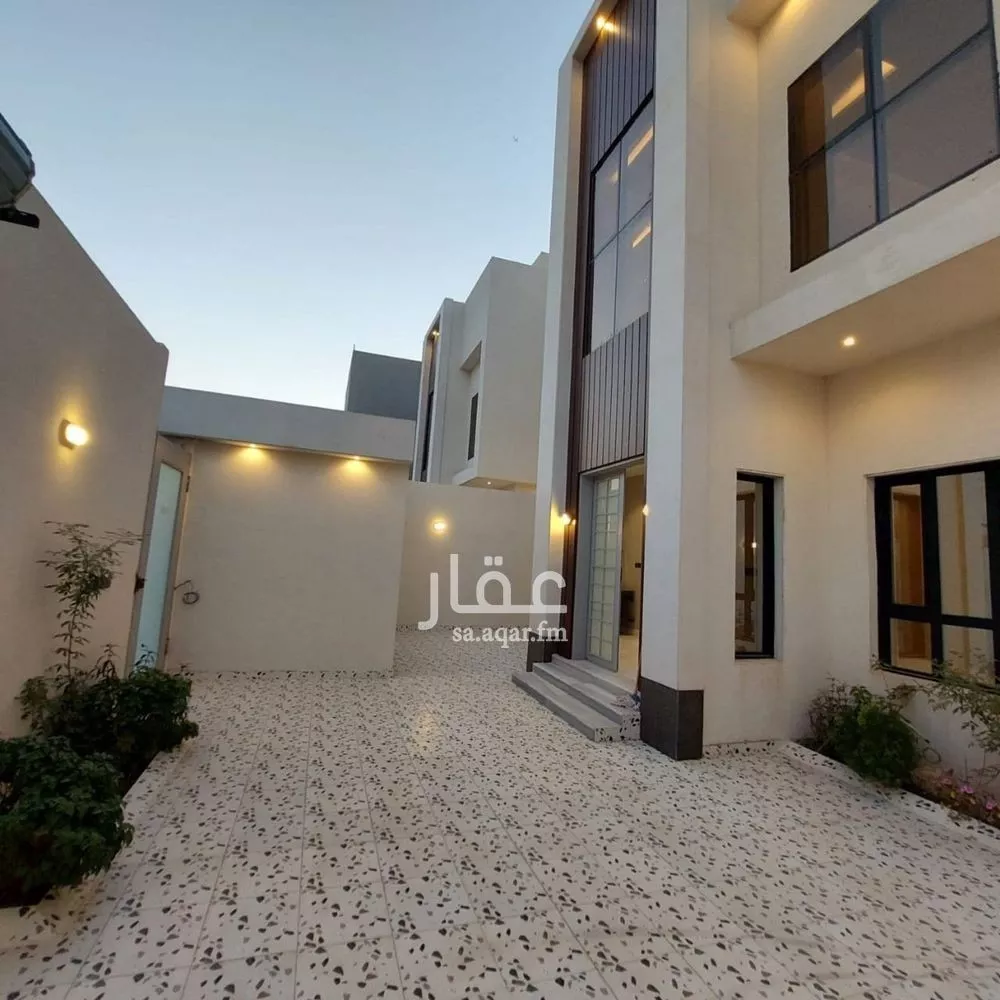 5 bedroom villa in Al Narjis 2