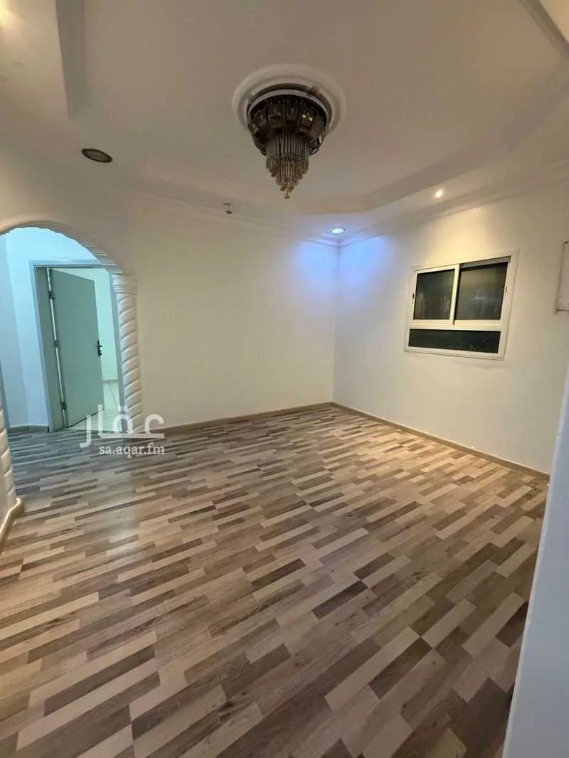 فيلا 14 غرف في المونسية 5