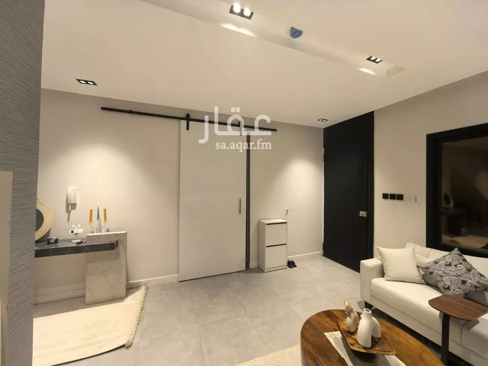 5 bedroom villa in Al Aridh 19