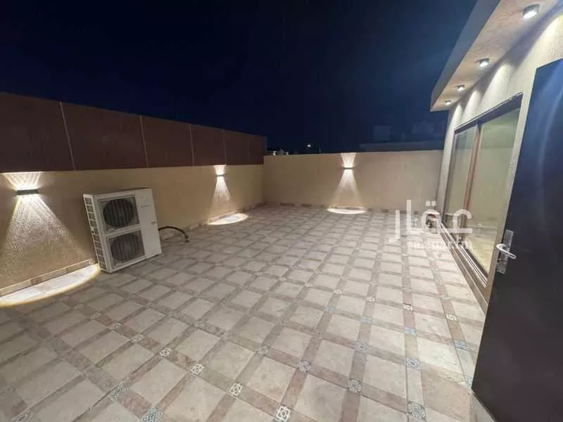 فيلا 5 غرف في الملقا 7