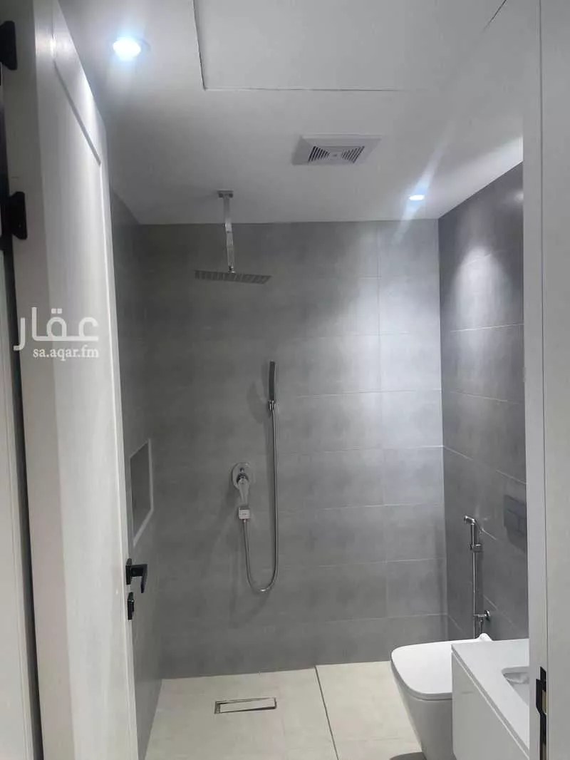 شقة 3 غرف في البحر 4