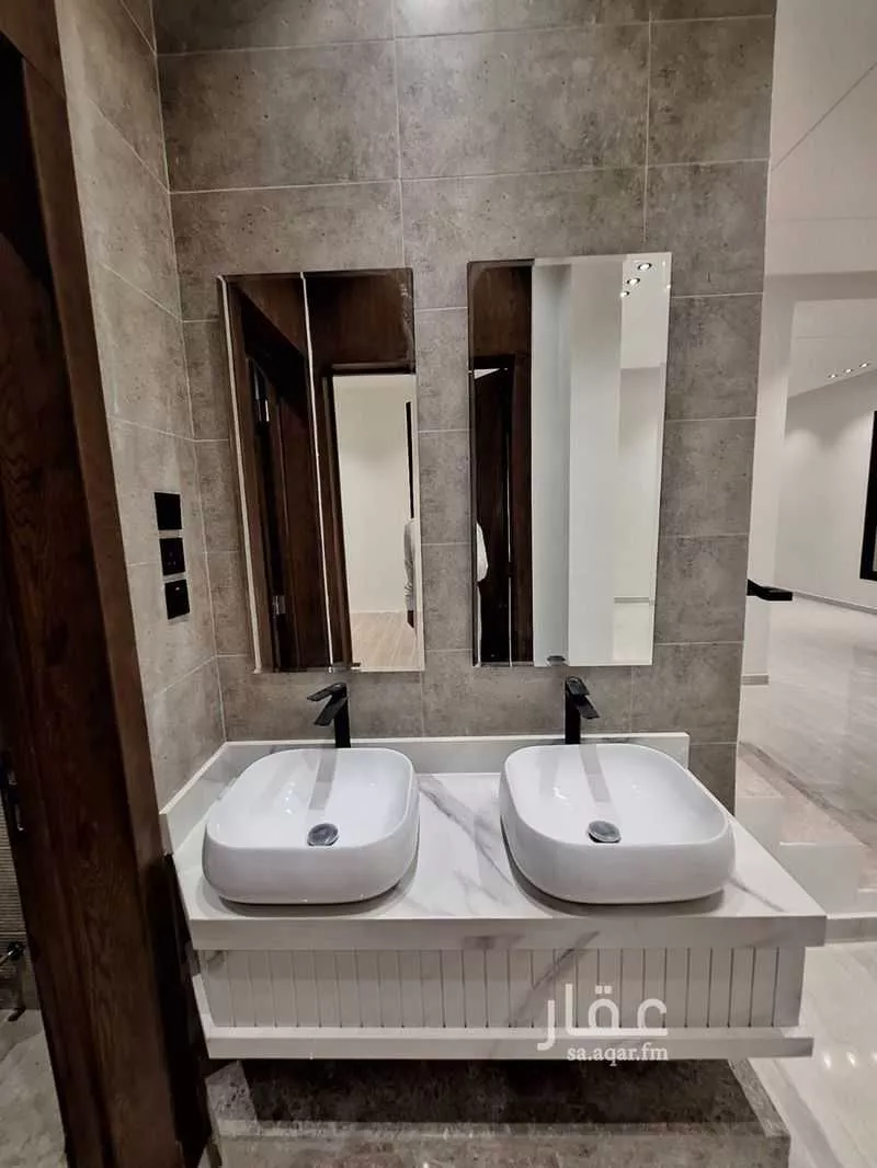 6 bedroom villa in Dhahrat Namar 3