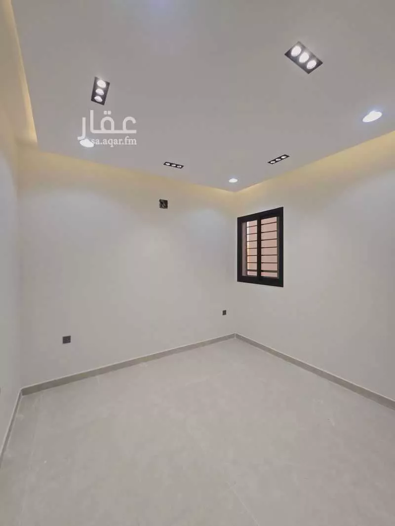 5 bedroom villa in Al Uraija Al Gharbiyah 13