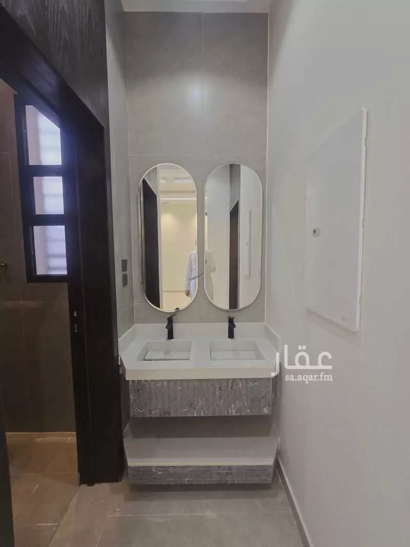 5 bedroom villa in Al Uraija Al Gharbiyah 7
