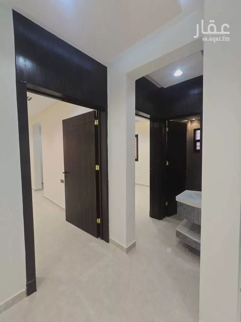 5 bedroom villa in Al Uraija Al Gharbiyah 8