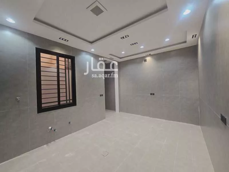 5 bedroom villa in Al Uraija Al Gharbiyah 9