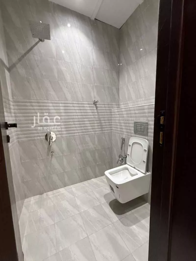 5 bedroom villa in Tuwaiq 18