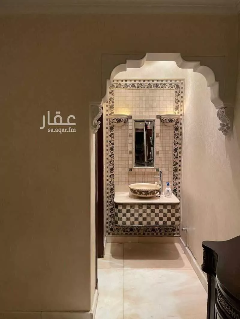 8 bedroom apartment in Al Wadi, Riyadh 10