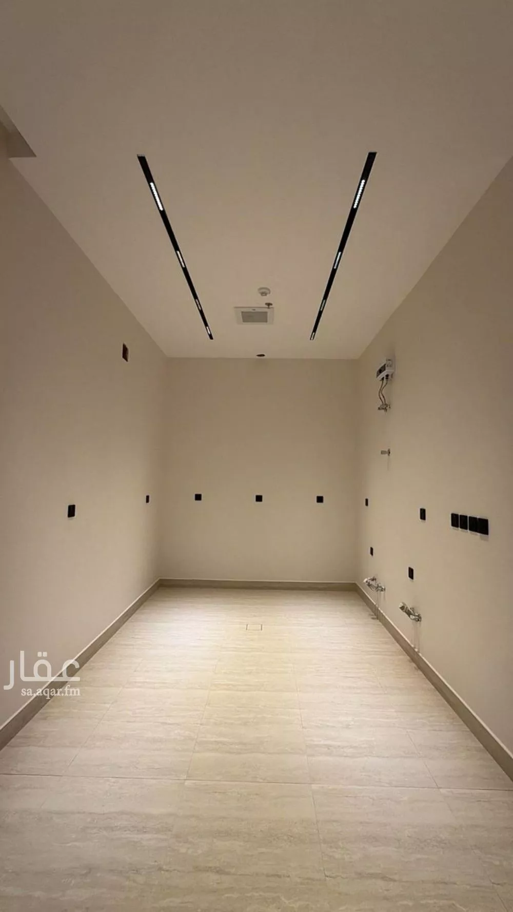 4 bedroom floor in Al Munsiyah 7