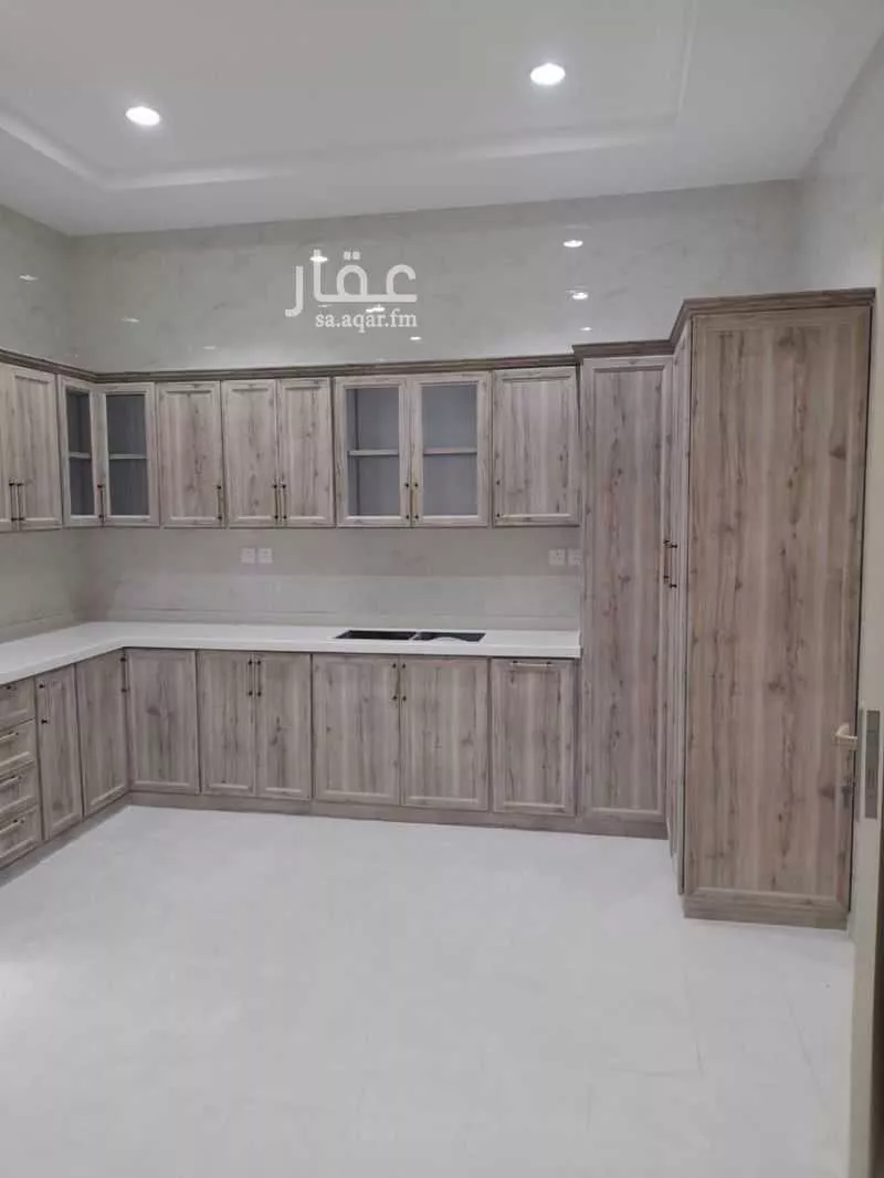 400 sqm building in Al Shiraa 3