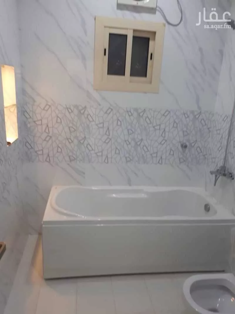 400 sqm building in Al Shiraa 6