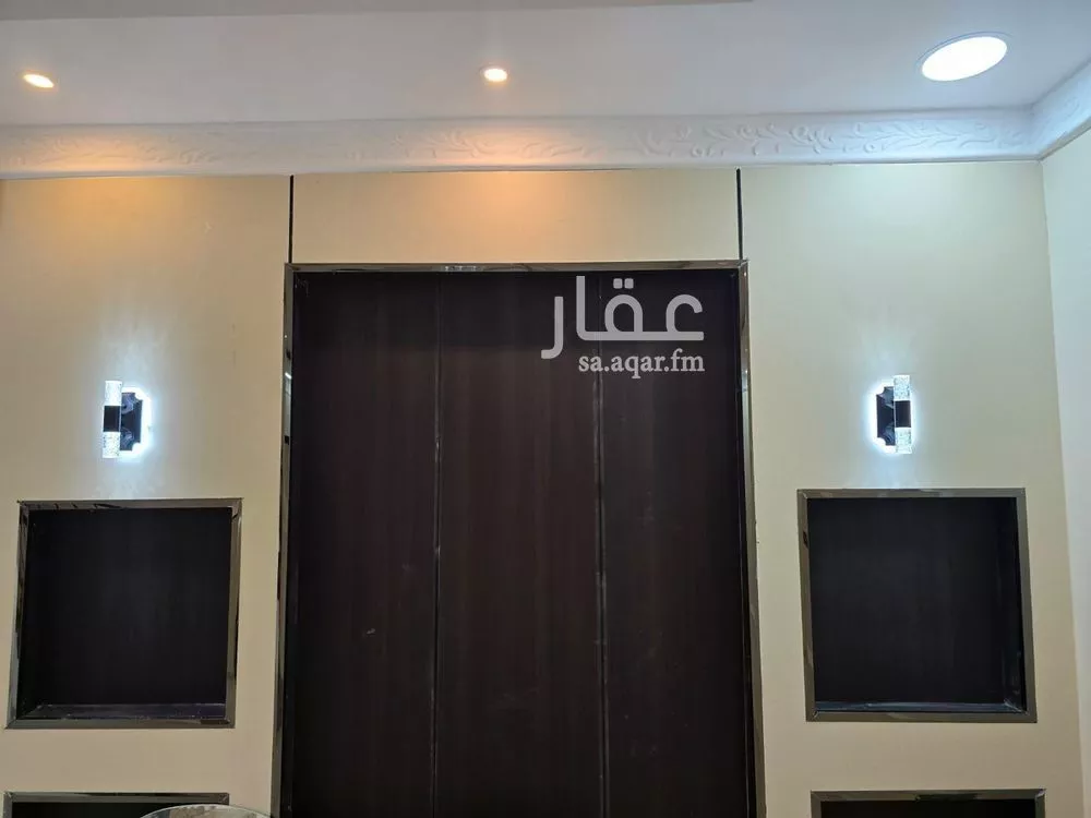 8 bedroom villa in Dahiat King Fahd 27