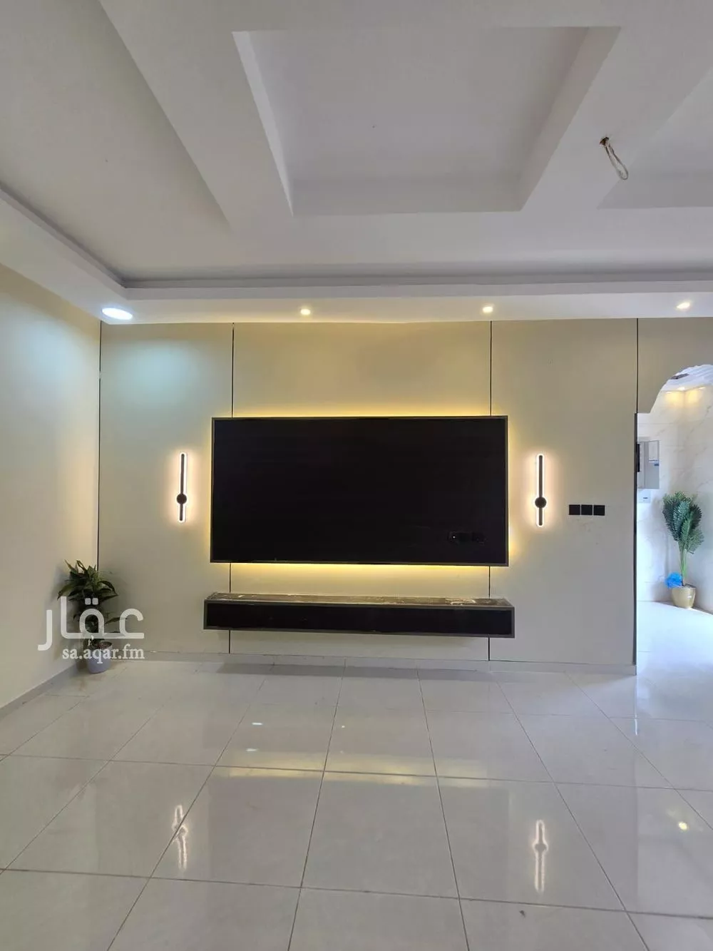 8 bedroom villa in Dahiat King Fahd 28