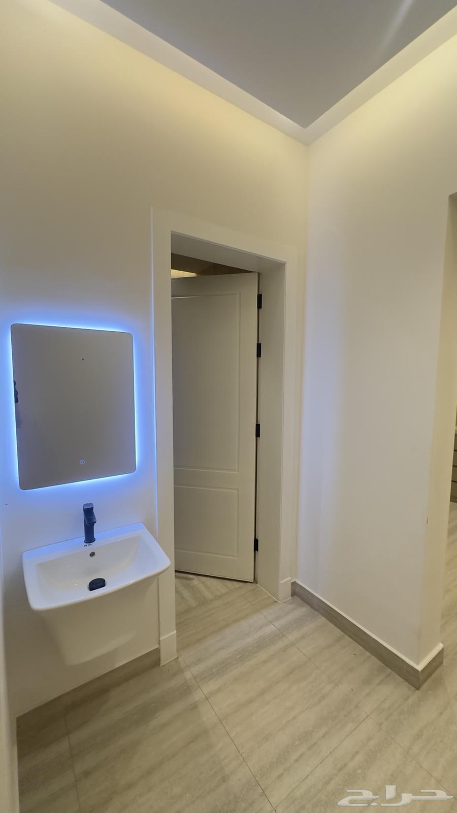 4 bedroom apartment in Al Qadisiyah 5