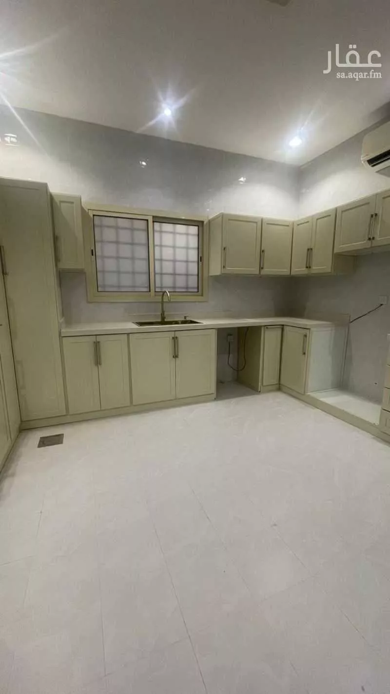 6 bedroom villa in Al Qairawan 8