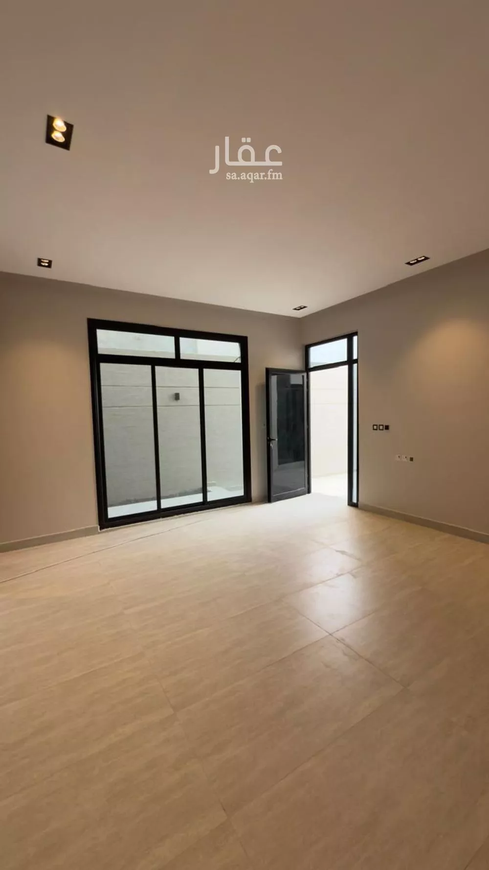 5 bedroom villa in Al Rimal 4